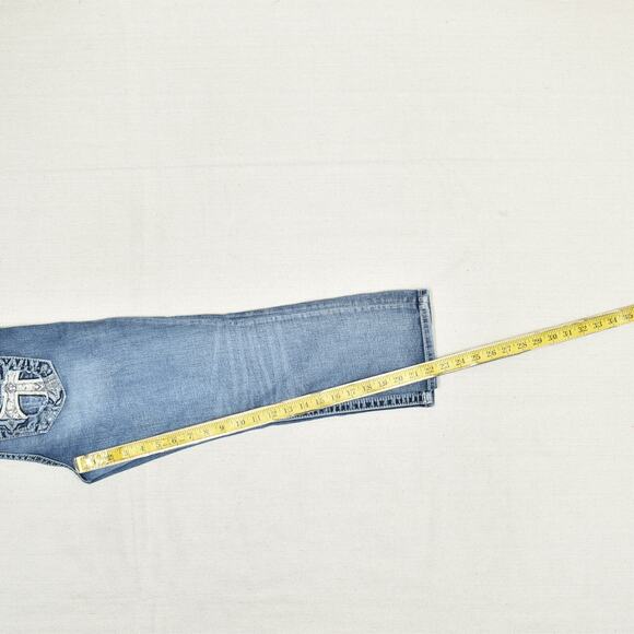 Miss Me Women Cotton Blue Size 26 Mid rise Easy Crop Jeans Denim Solid Embelish - Picture 5 of 8